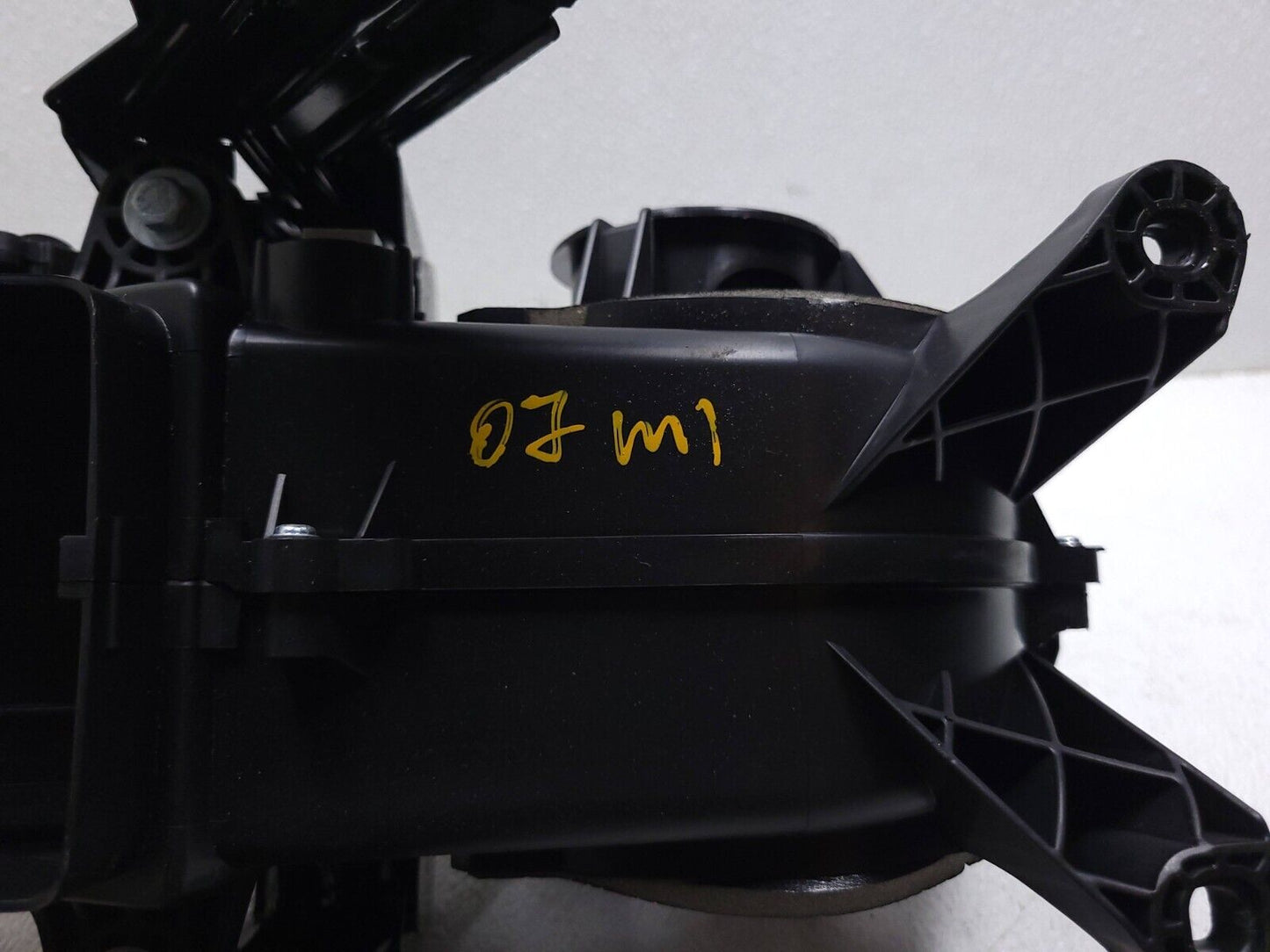 06 07 08 09 10 11 Mercedes Ml500 Rear Blower Motor OEM