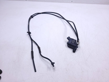 20 21 22 Hyundai Venue Windshield Washer Pump 98510-m4000 OEM