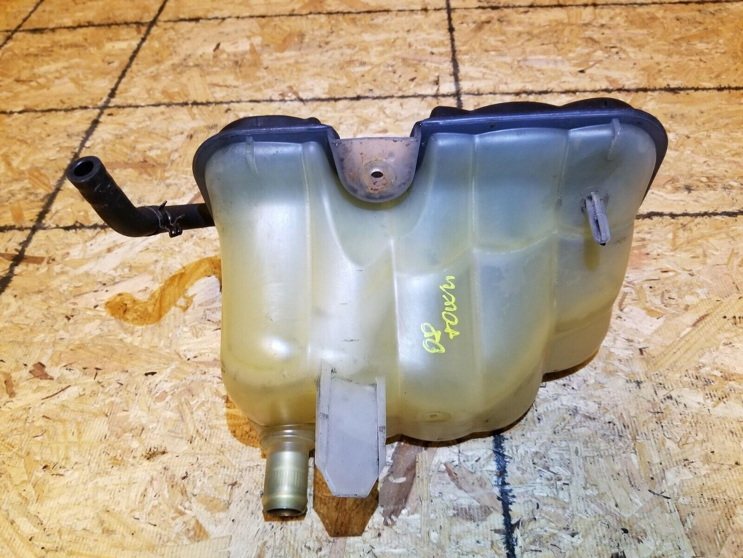 06 07 08 09 10 11 Lincoln Town Coolant Overflow Reservoir Bottle W/cap OEM 63k