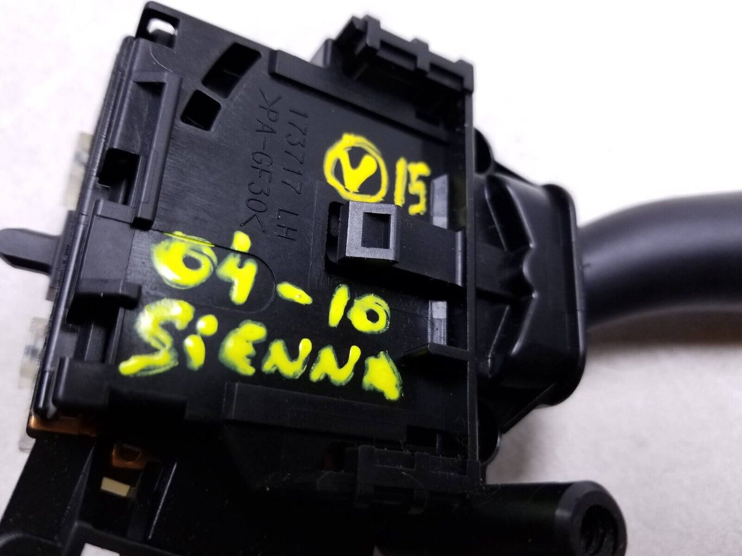 2005 - 2010 Toyota Sienna Steering Column Wiper Turn Signal Control Switch OEM