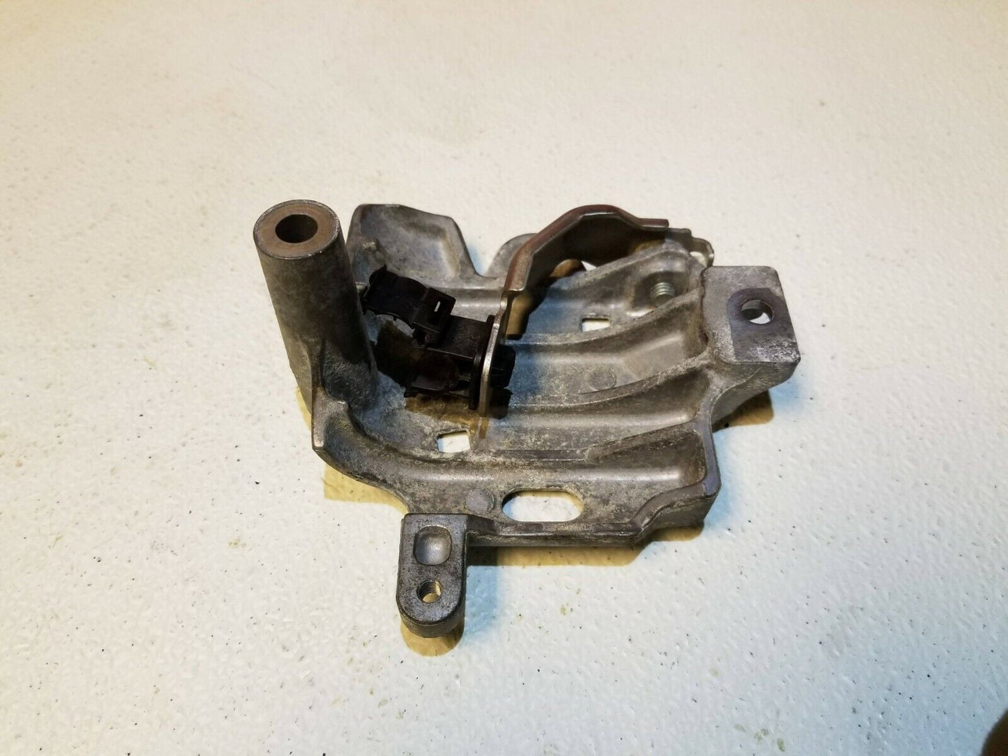 13 14 15 Honda Accord 2.4l Engine Mount Bracket OEM 74k Miles