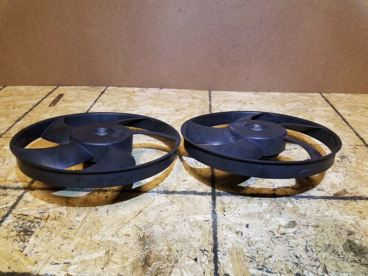 07 08 09 10 Chrysler Sebring 2.4l Radiator Fan 2pcs OEM