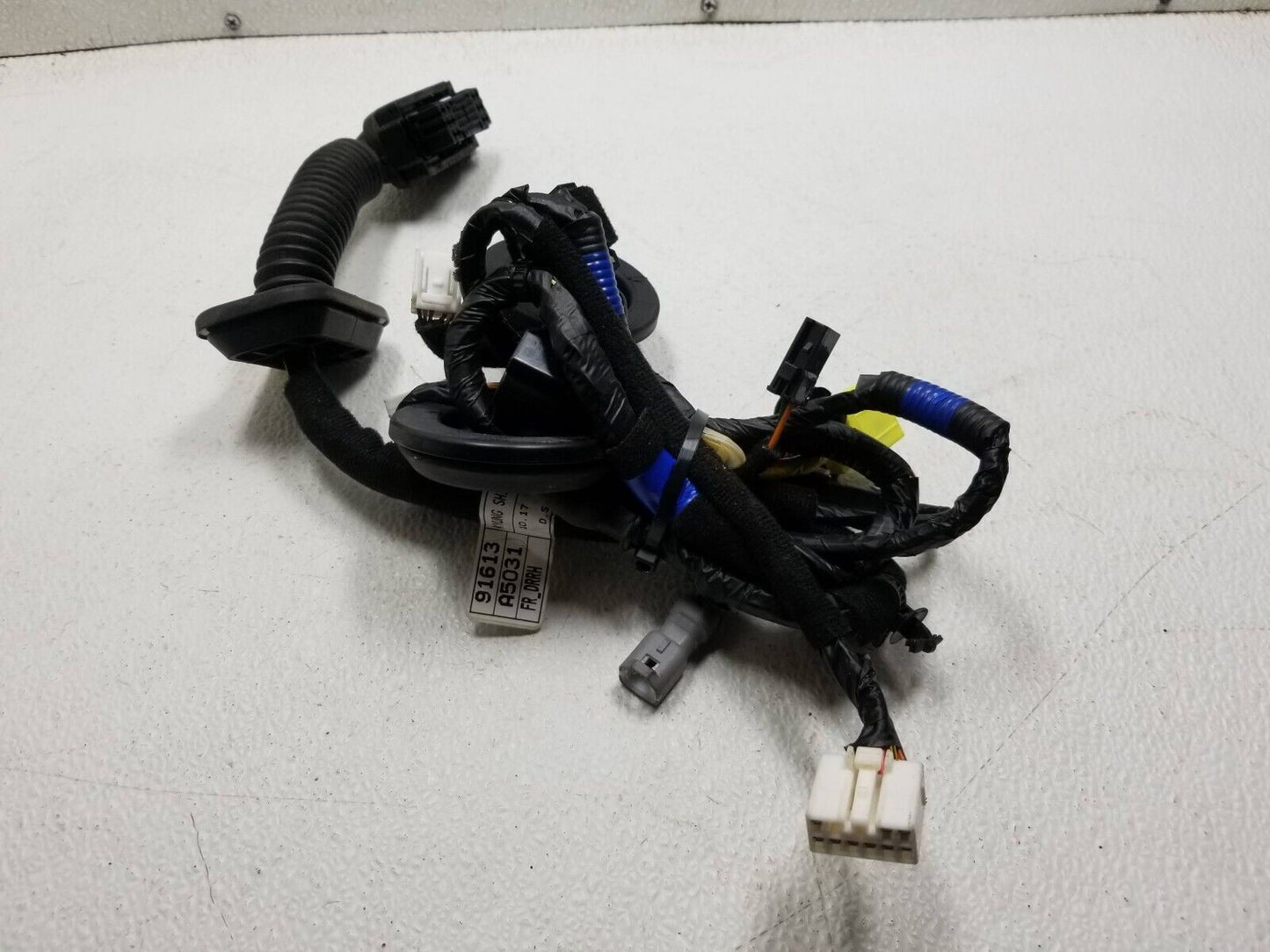 14 15 16 17 Hyundai Elantra Gt Door Wire Harness Front Right Passenger Side OEM