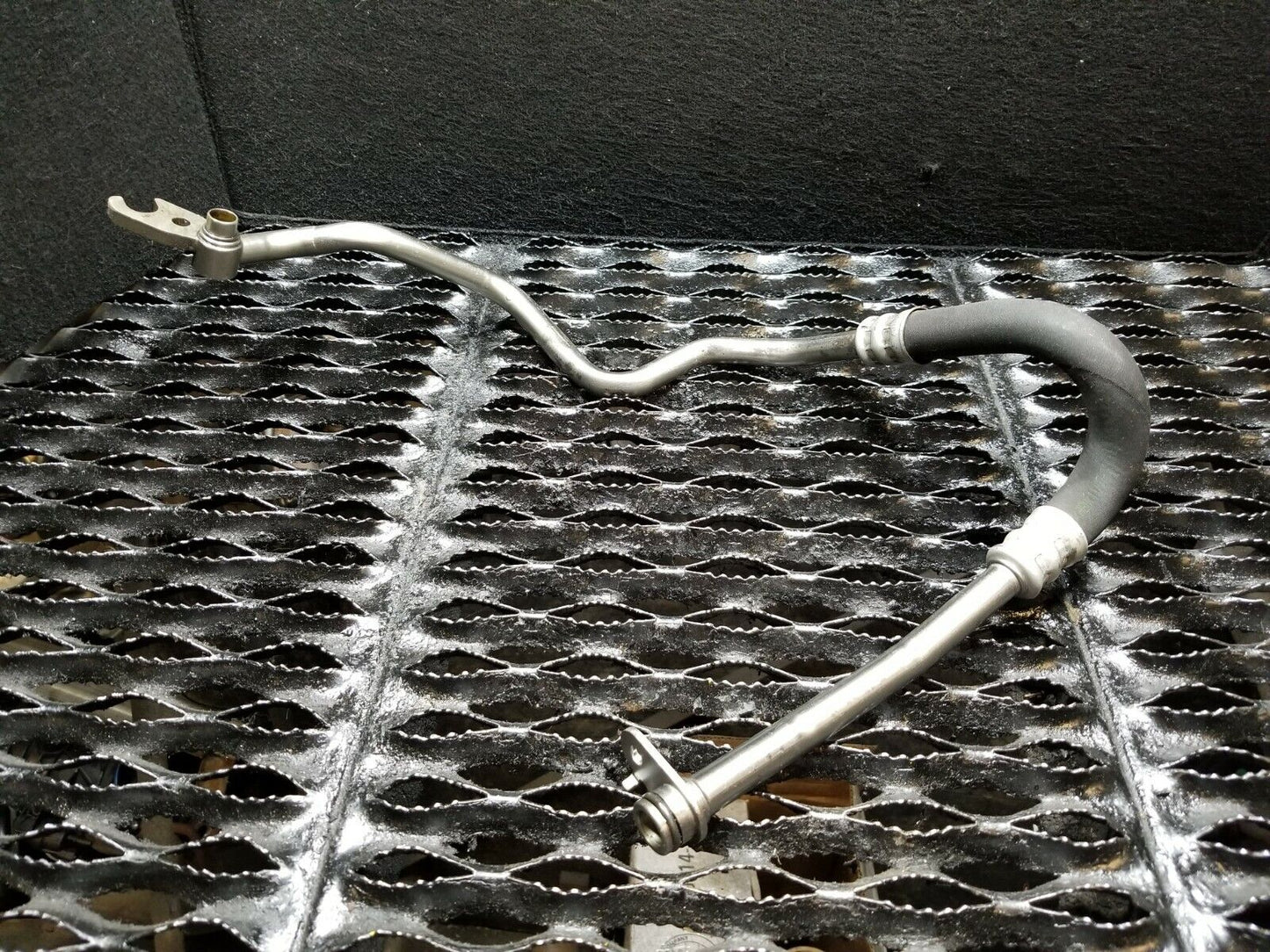 06 07 08 09 10 BMW 650i E63 N62 Engine Oil Cooler Pipe Line Lower OEM