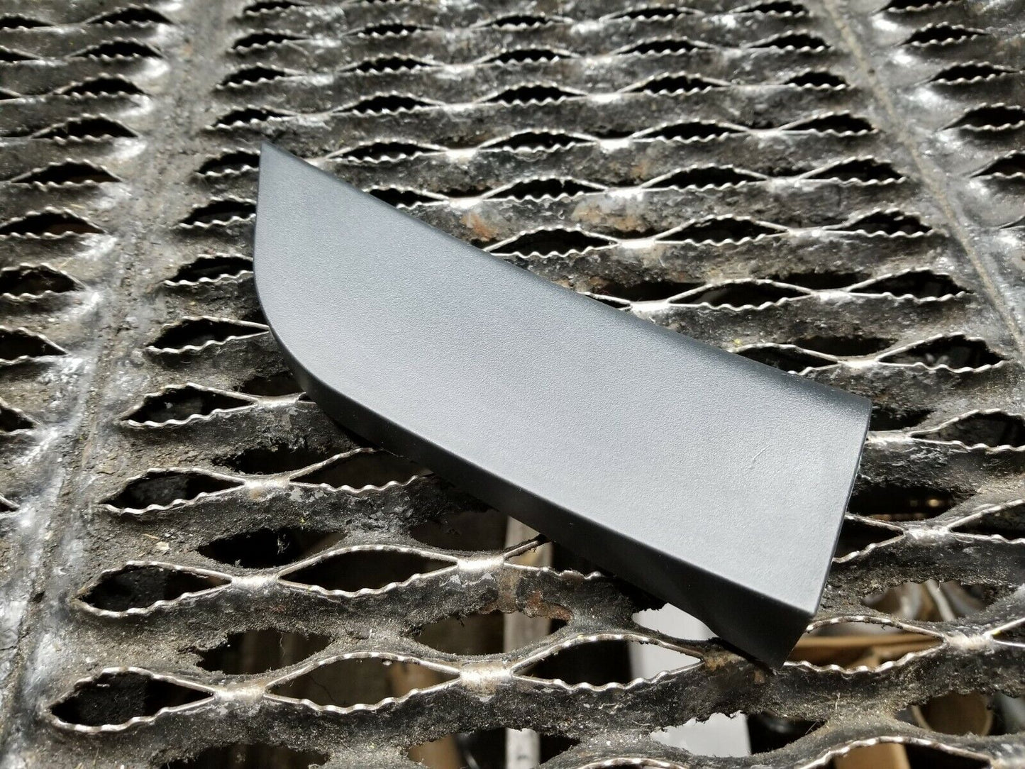 14 2014 Dodge Grand Caravan Passenger Right Mirror Interior Corner Trim OEM 34k