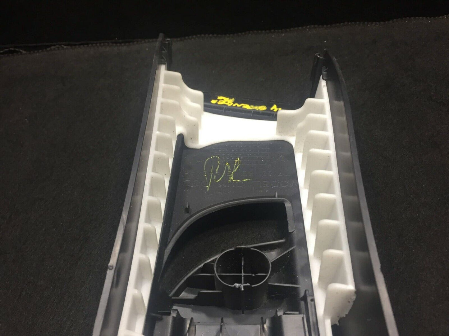 11 12 13 14 Dodge Avenger Right Pass Side Upper B Pillar Belt Trim Cover OEM D37