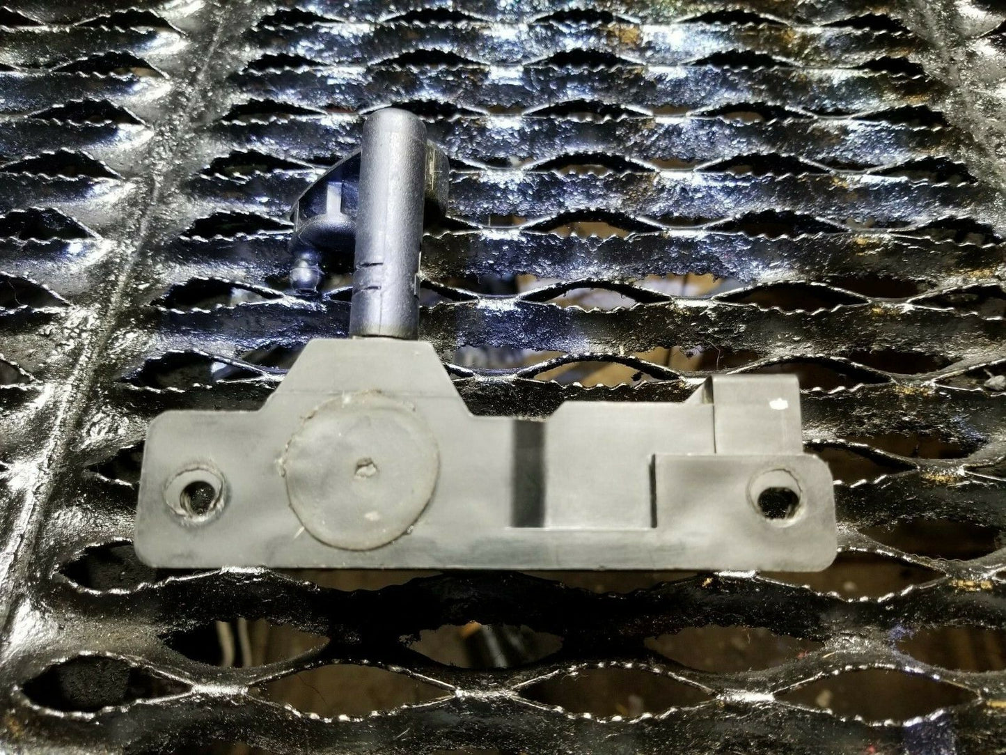 04 05 06 07 Infiniti QX56 Window Regulator Motor Rear Right Quater Glass OEM