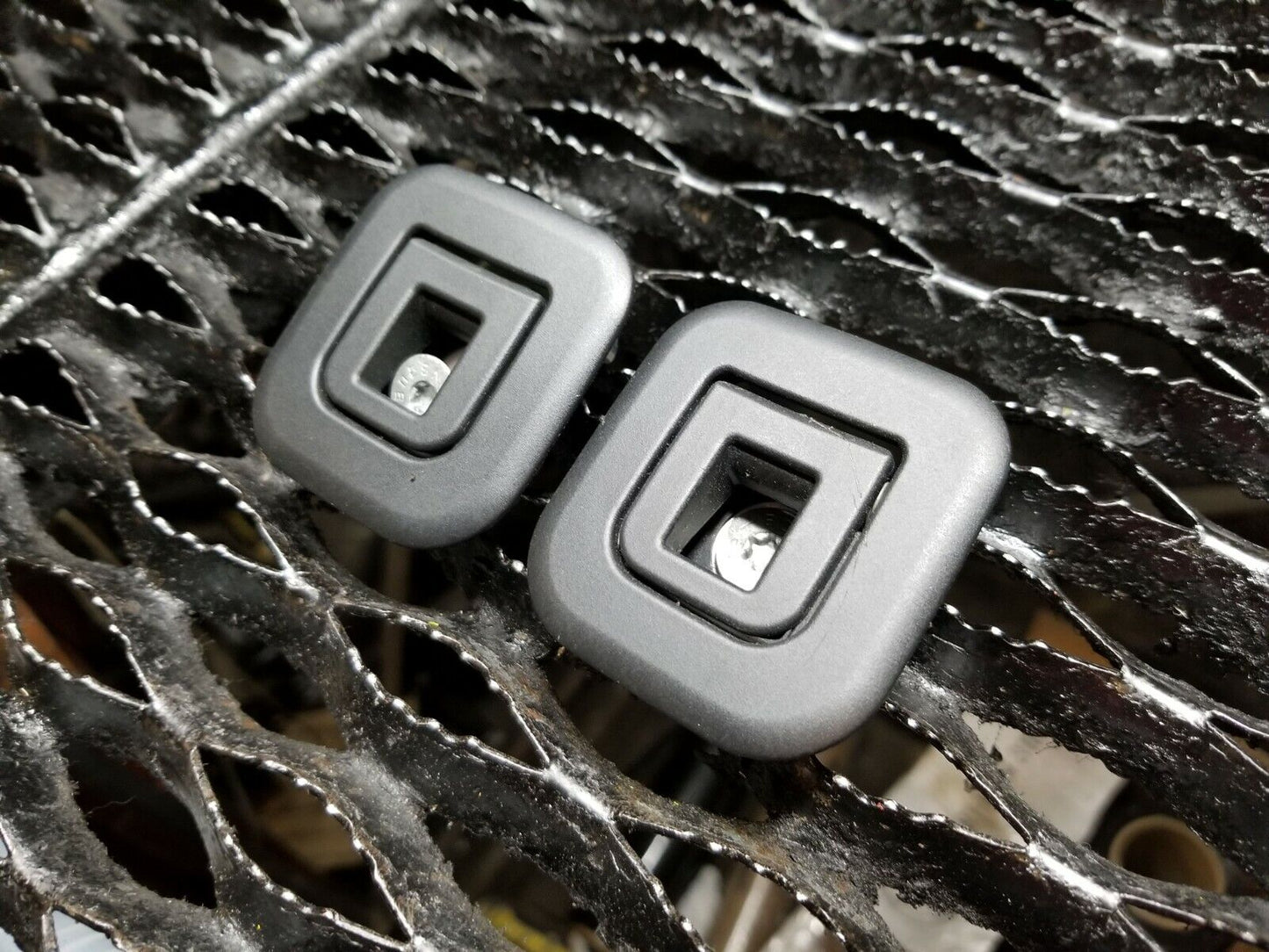 06 07 08 09 10 BMW 650i E63 Rear Deck Shelf Child Restraint Safety Hook Pair OEM