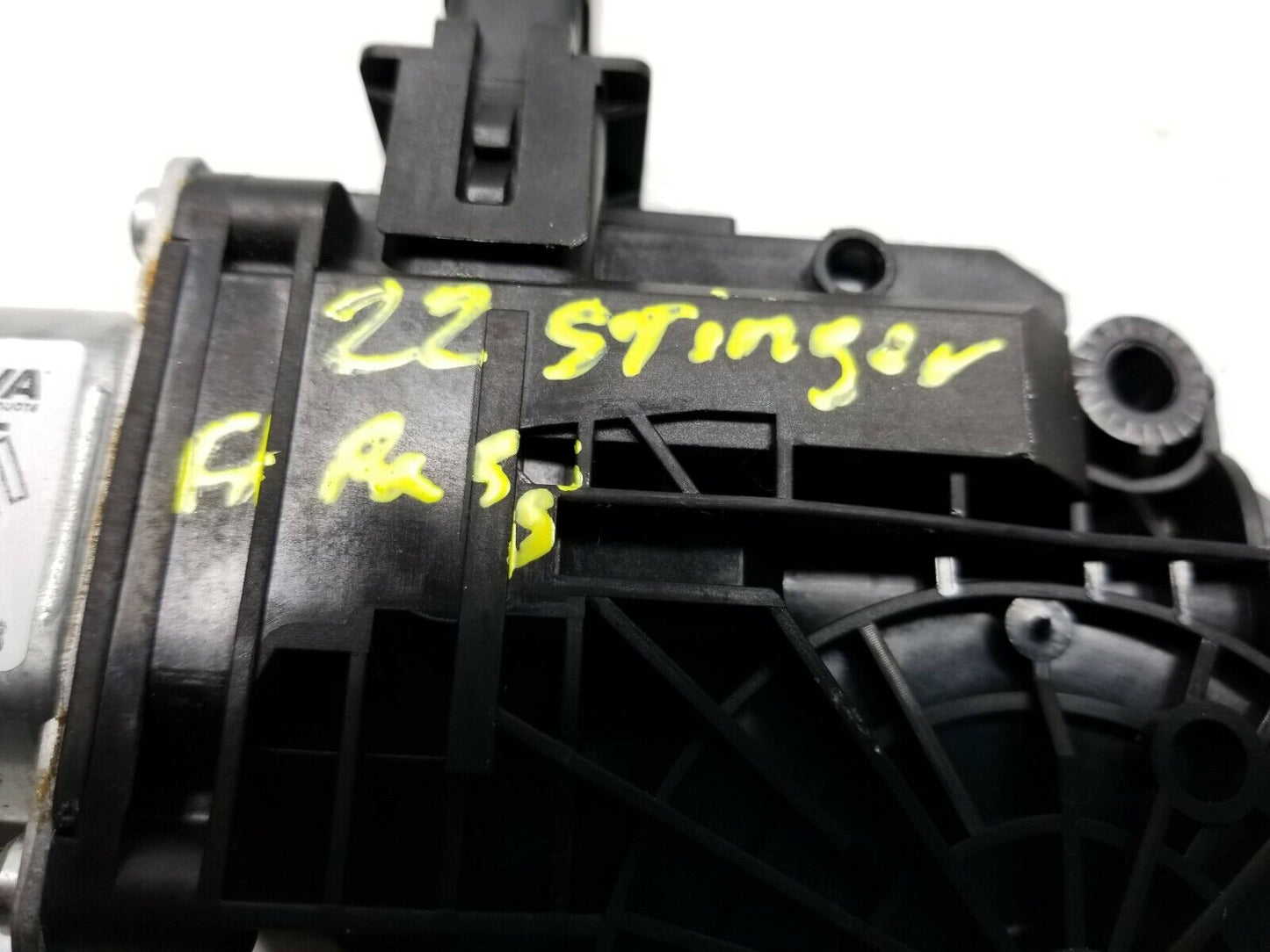 18 19 20 21 22 Kia Stinger Front Right Pass Door Window Motor 82460-j5010 OEM