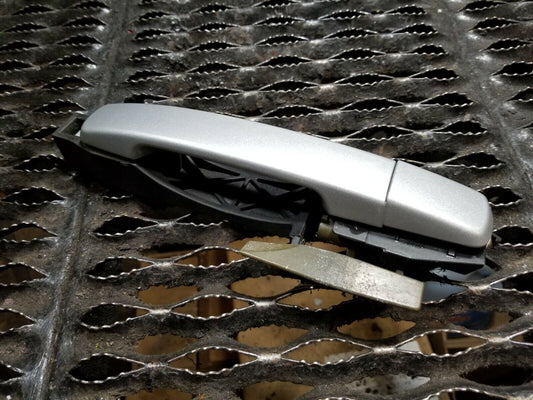 04 05 06 07 08 Nissan Maxima Rear Left Driver Exterior Door Handle OEM