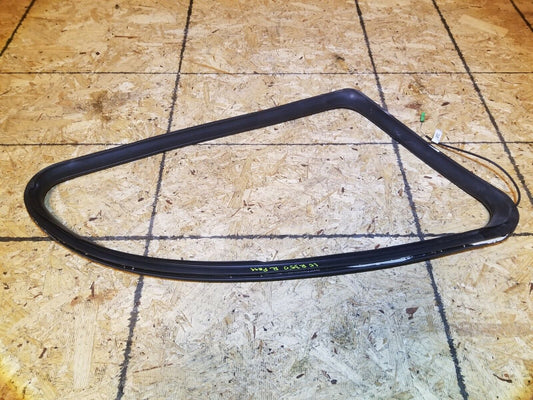 07 08 09 10 Mercedes R350 Rear Right Pass Side Quarter Window Seal  OEM
