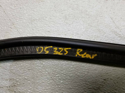 01 02 03 04 05 BMW E46 Sdn Rear Trunk Weatherstrip Seal OEM