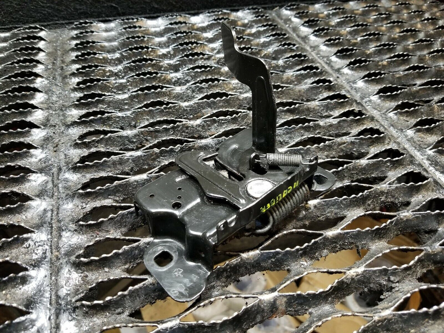 11 12 Dodge Caliber Hood Lock Latch Actuator OEM