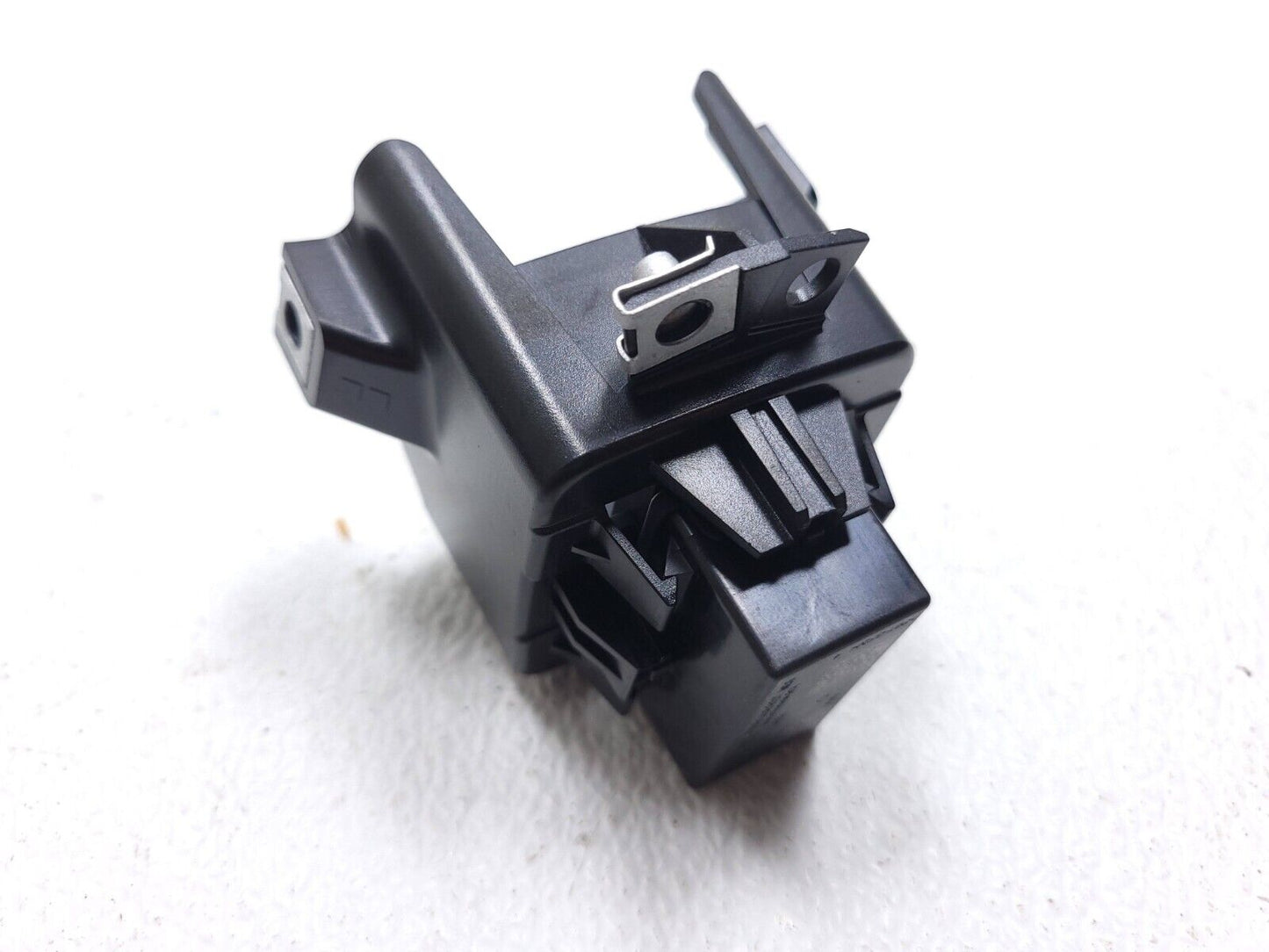 12 13 14 15 16 17 Audi A7 Ignition Switch Control Lock Relay Module W/ Brack OEM