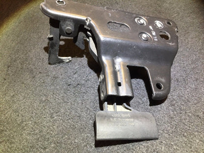 05 06 07 08 Audi A6 C6 Hood Safety Catch Lock 4f0823480a OEM