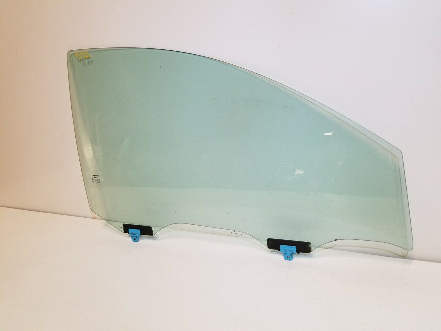 13 14 15 16 Nissan Versa Sdn Front Right Pass Door Window Glass OEM 95k