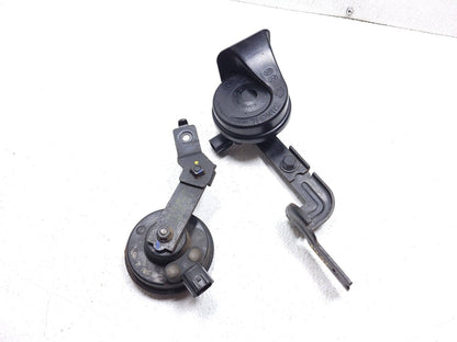 14 15 16 17 Hyundai Elantra Gt Horn Signal Pair OEM