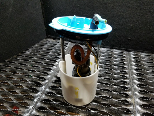 15 16 17 18 VW Jetta Fuel Pump OEM 30k