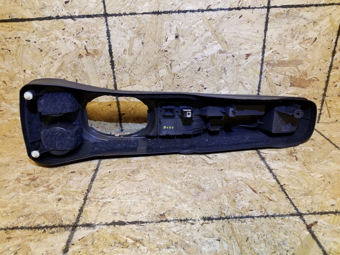 2004 2005 2006 Scion Xa Center Console Trim W/ Cup Holder & Aux Imput OEM