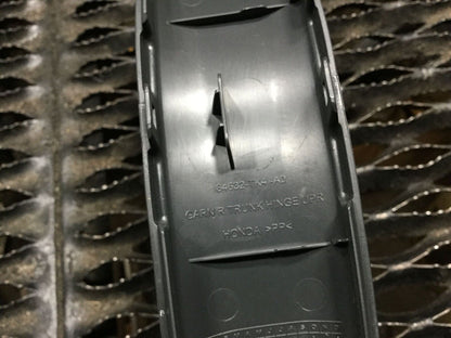 2009 - 2014 Acura Tl Trunk Lid Hinge Lower Cover Right Rh OEM