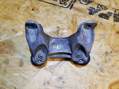 11 12 13 BMW 128i E82 3.0l N52 Automatic Transmission Mount Bracket OEM