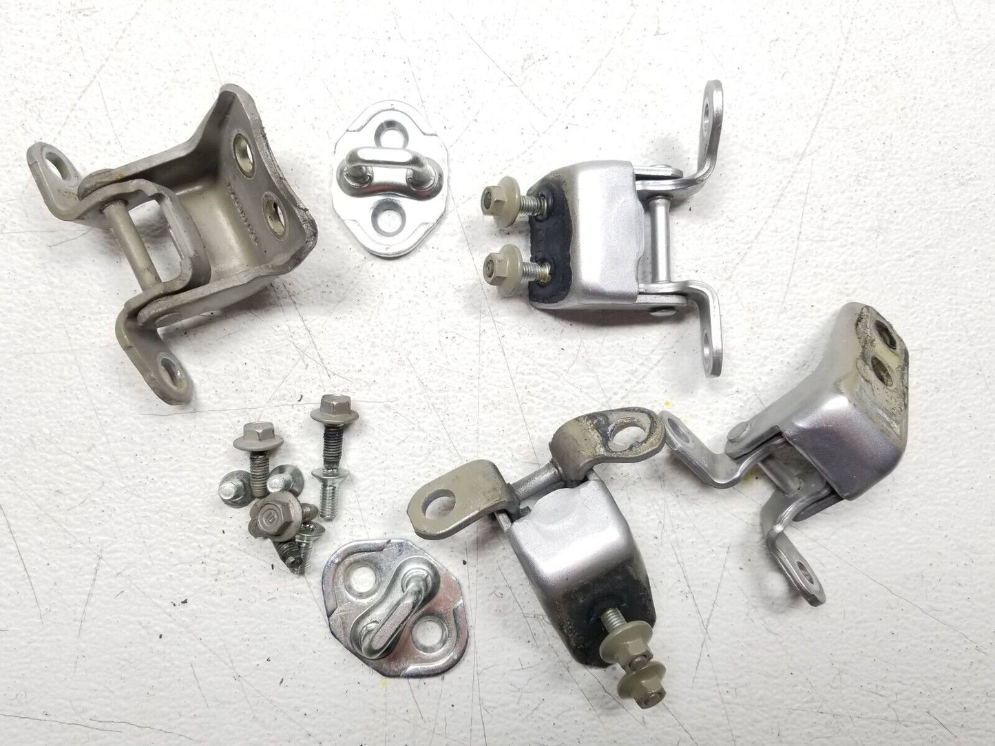 07 08 Acura Tl Type-s Door Hinge Right Passenger Side OEM
