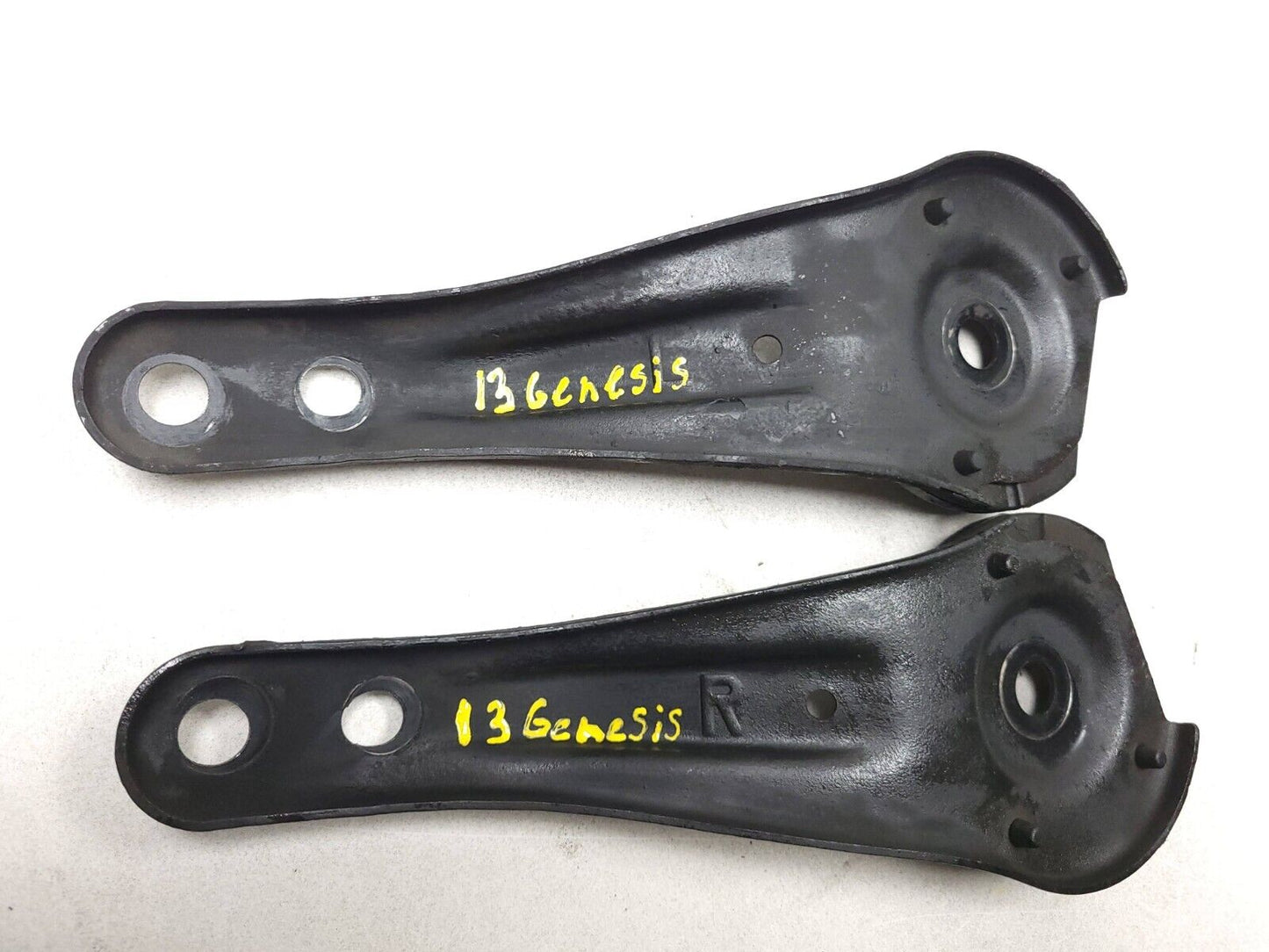 2013-2016 Genesis Coupe Subframe Reinforcement Bracket 2pcs OEM