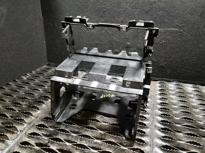 09 10 11 12 VW Golf GTI Radio Stereo Dash Mount Bracketoem