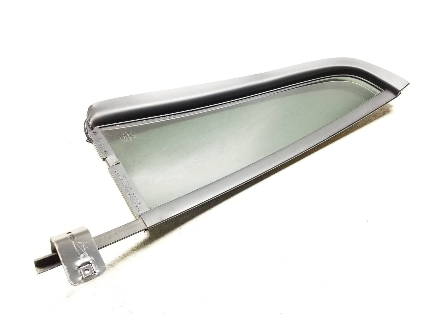 2007 - 2014 Lincoln Navigator Rear Left Driver Side Door Vent Window Glass OEM