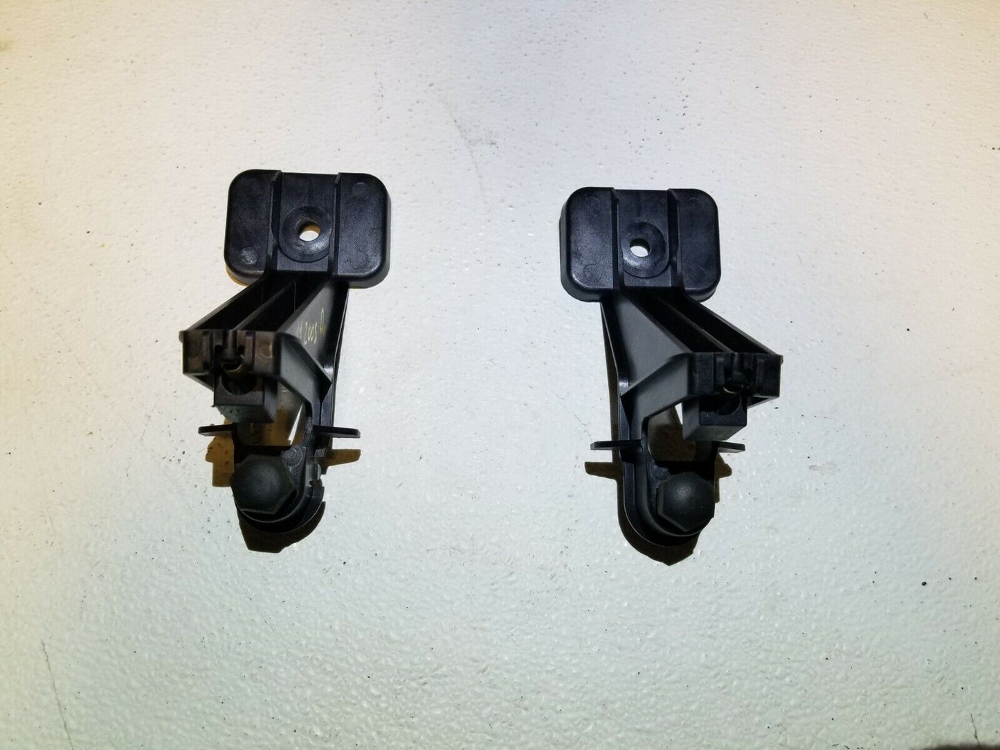 11 12 13 14 Chrysler 200 Convertible Trunk Lid Stopper Left & Right Pair OEM