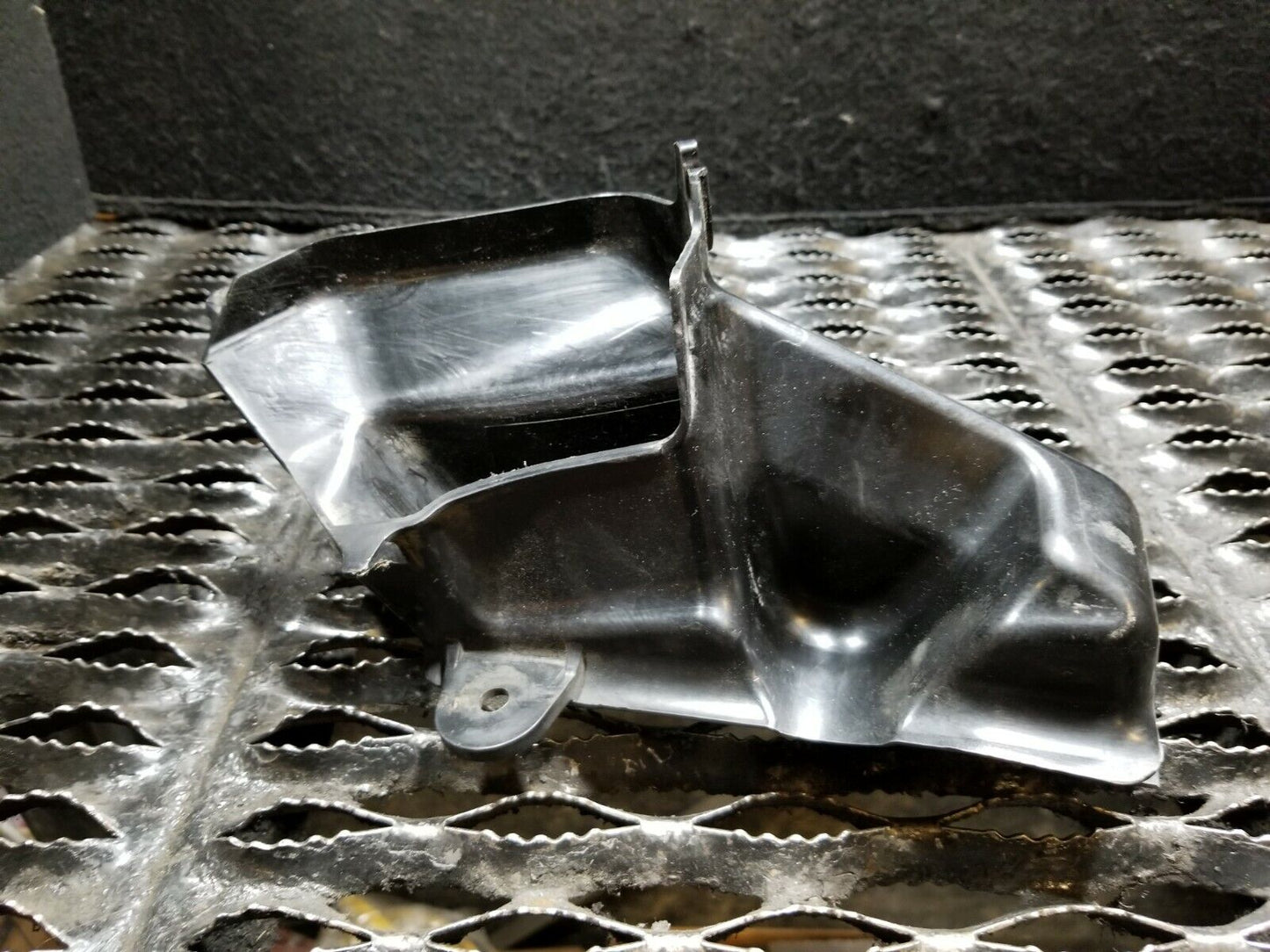 05 06 07 08 Acura Rl Air Intake Duct OEM