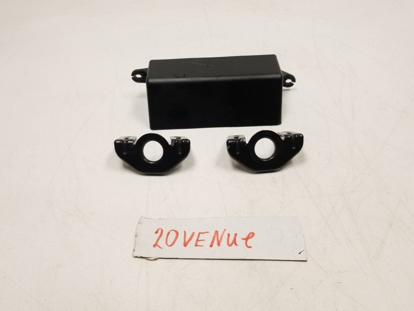 20 21 22 Hyundai Venue Engine Radiator Bracket & Air Duct OEM