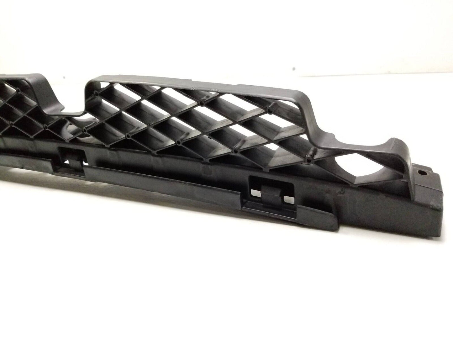 13 - 17 Volkswagen Cc Rear Bumper Center Support Strip 3c8807863 OEM