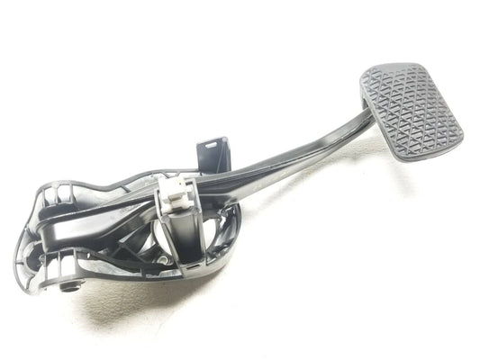 12 13 14 Mercedes-benz C300  Brake Pedal 2042902001 OEM