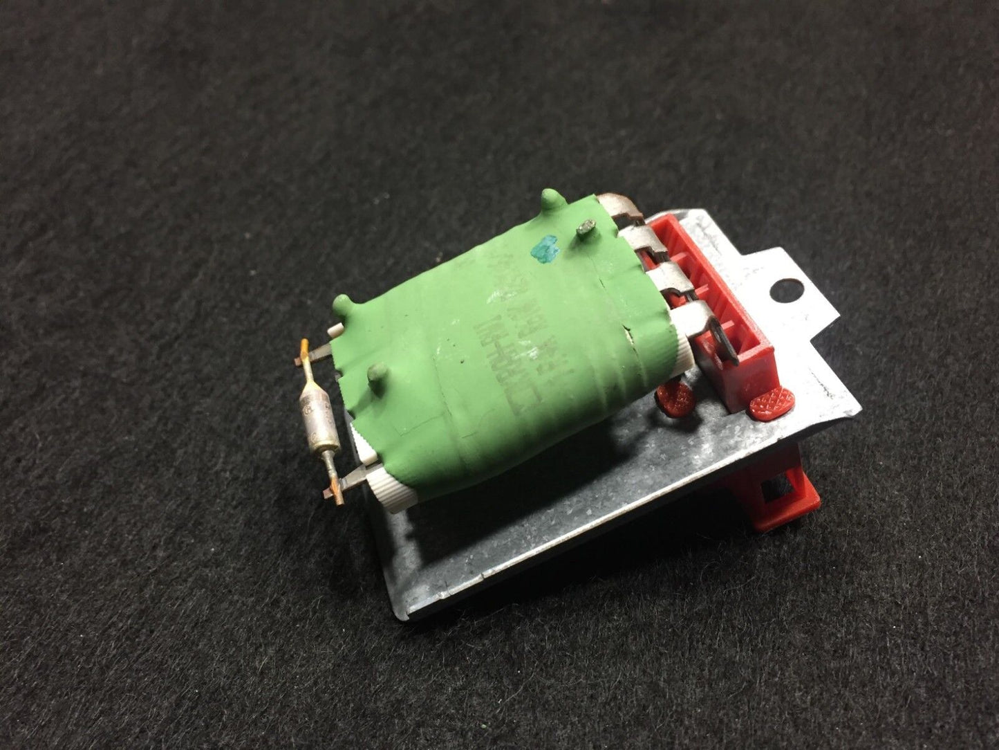 02 03 04 05 VW Passat Blower Motor Resistor OEM D23