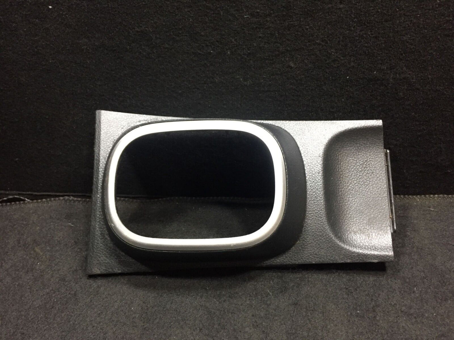 07 08 09 10 11 12 Nissan Versa Center Console Shifter Trim Bezel OEM  D17