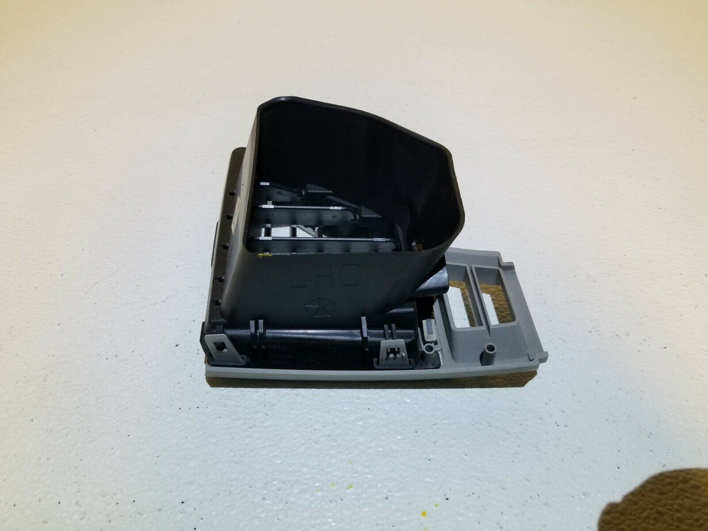 07 08 09 10 Chrysler Sebring Dash Air Vent Left Driver Side OEM