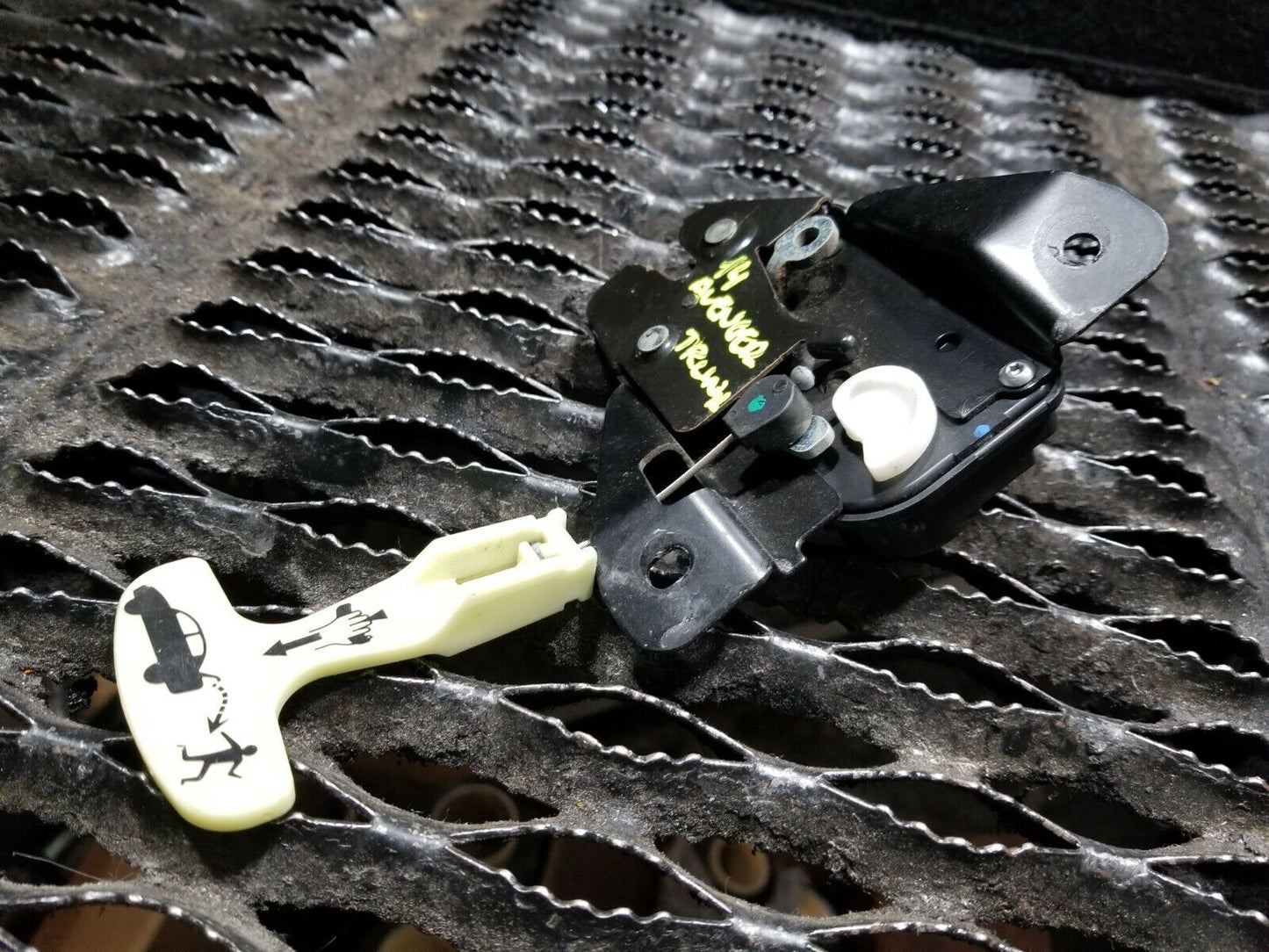 11 12 13 14 Dodge Avenger Trunk Lid Lock Latch Actuator OEM