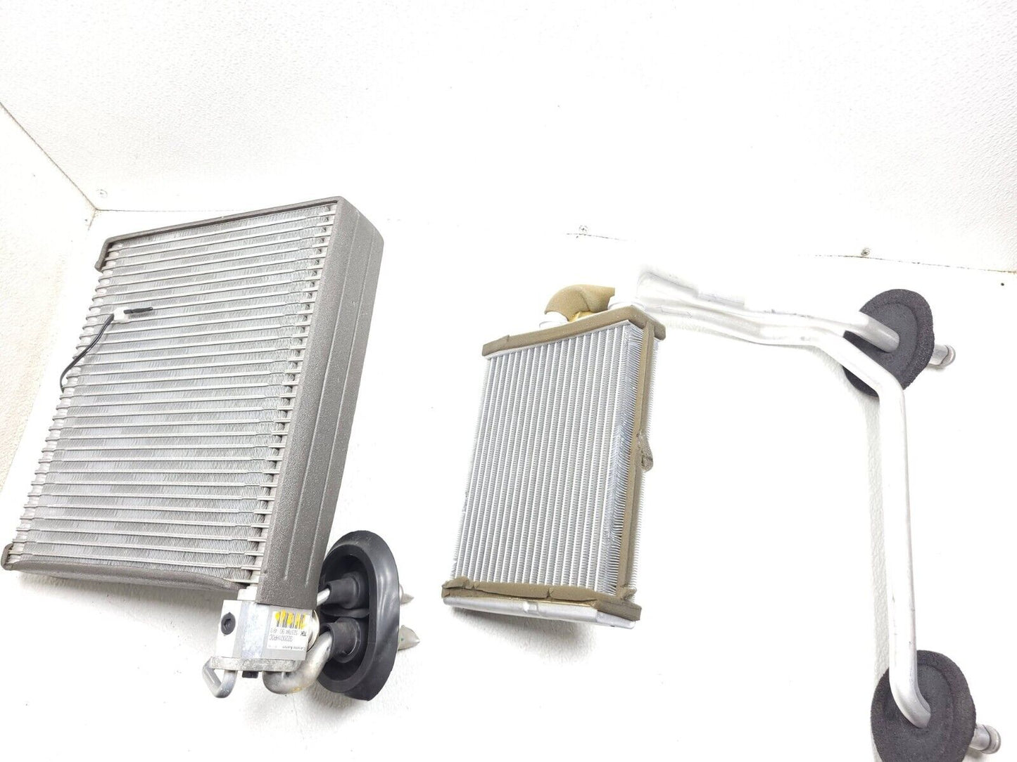 2014 2015 Infiniti Q60 Coupe Heater Core & AC Evaporator OEM