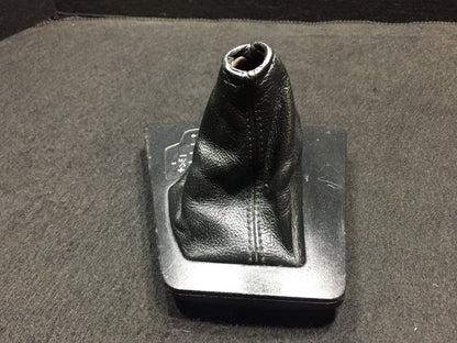 07 08 09 10 BMW X3 E83 Shifter Trim Boot W/ Indicator 35488 OEM D34
