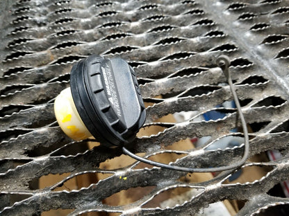 04 05 06 07 08 Nissan Maxima Fuel Tank Gas Cap OEM