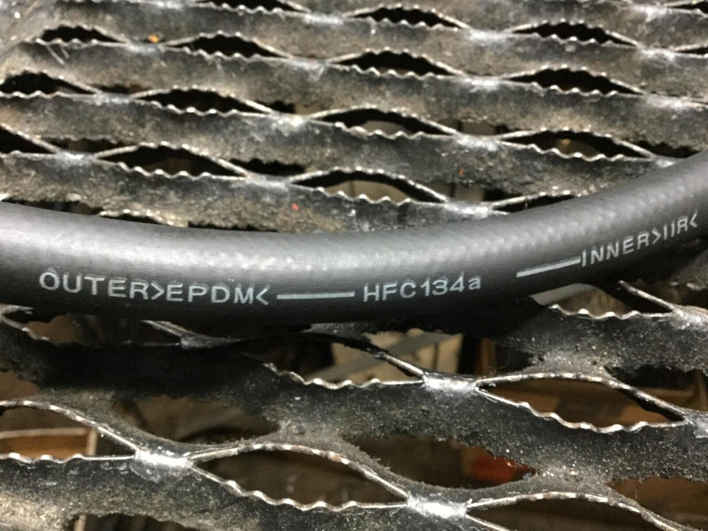 04 05 06 07 08 09 Toyota Prius A/c AC Compressor Discharge Hose Line Pipe OEM