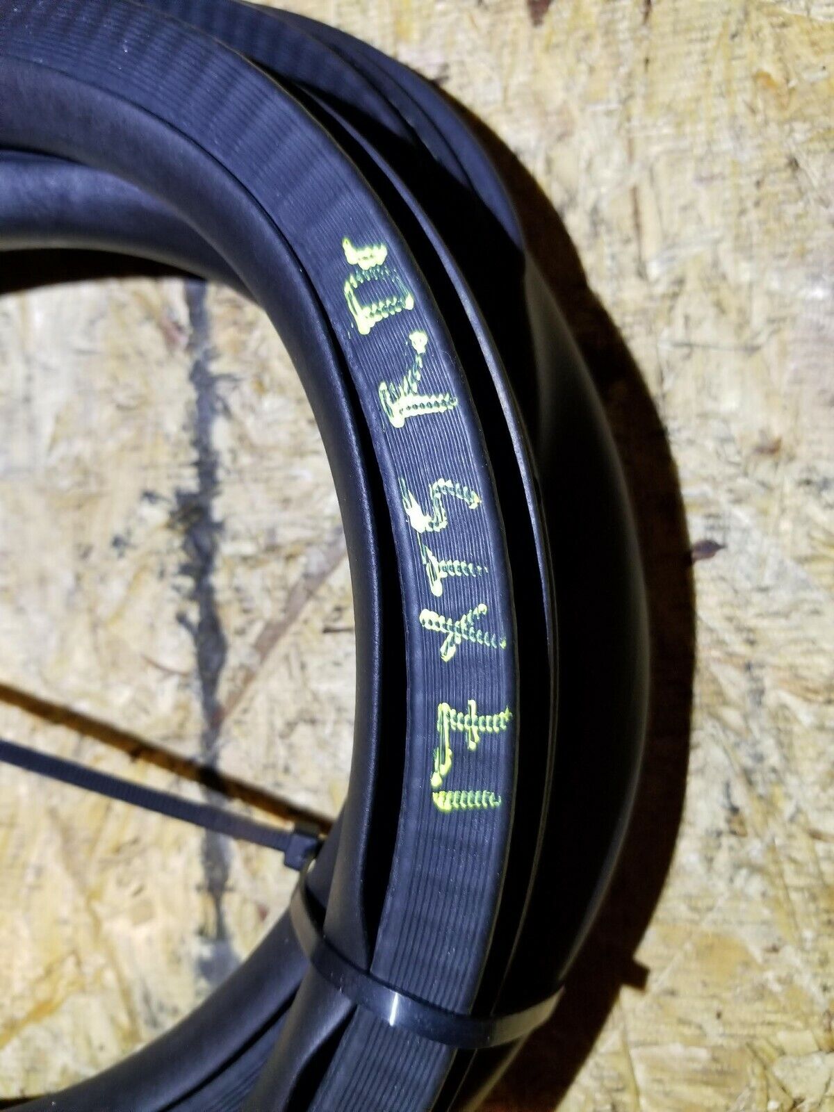 17 18 19 20 Cadillac Xt5 Rear Left Driver Side Door Weatherstrip Seal OEM 34k