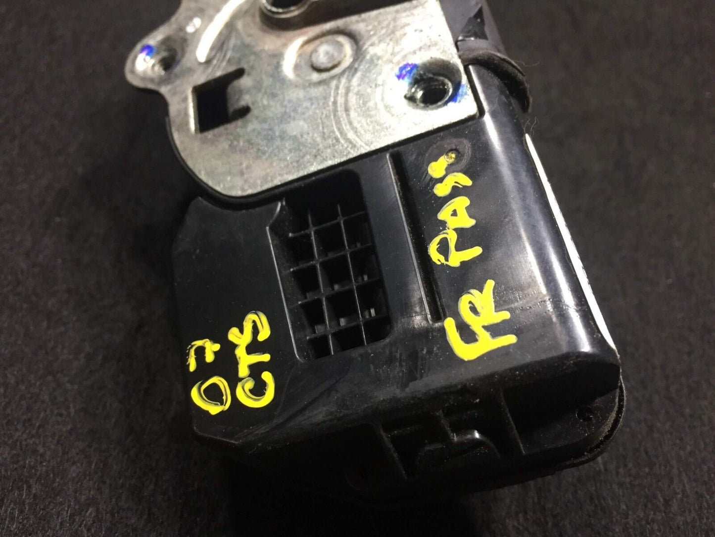 03 04 05 06 07 Cadillac CTS Front Right Pass Door Lock Latch Actuator OEM