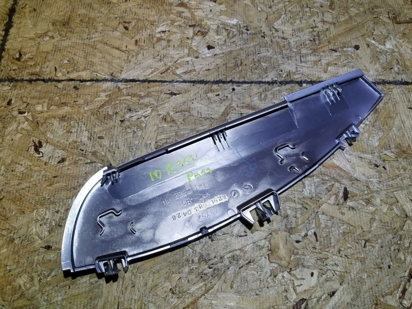 07 08 09 10 Mercedes-benz R350 Center Console Rear Rigth Pass Trim Panel OEM