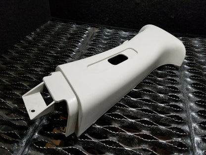 05 06 07 Dodge Magnum Left Driver Side B Pillar Upper Trim Cover OEM