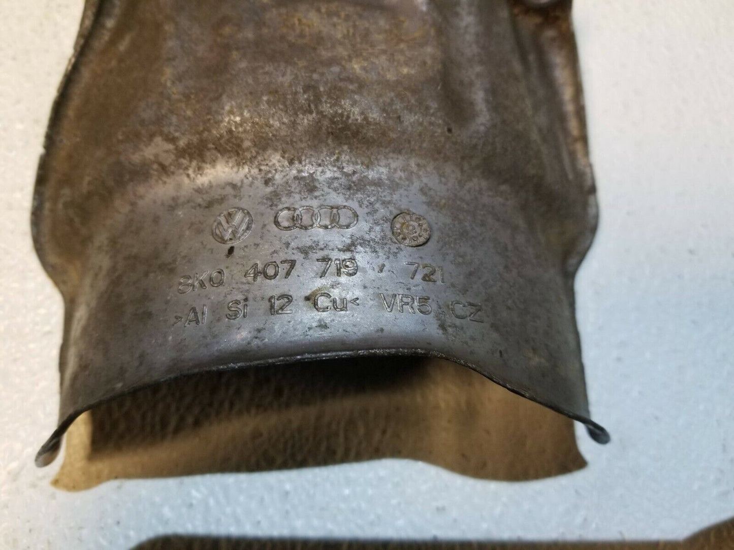 08 09 10 11 Audi A5 3.2l Auto Transmission Axle Shaft Shield Cover OEM •6hp-28•