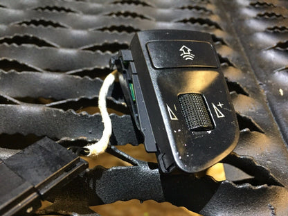 05 06 07 08 Audi A6 C6 Steering Wheel Switch Control Button 4f0951527a OEM