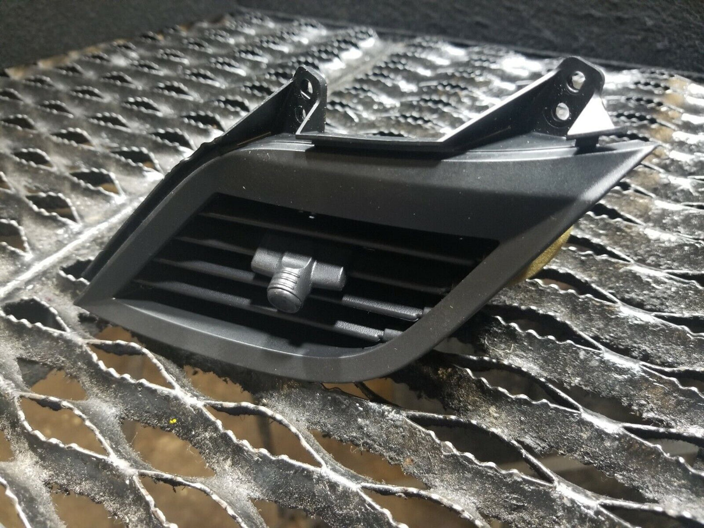 11 12 13 14 15 Honda Cr-z Front Left Driver Side Inside Dash Air Vent Grille OEM