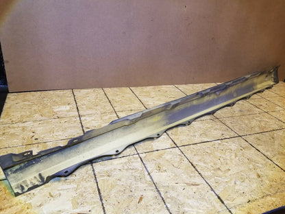 07 08 09 10 Mercedes R350 Left Driver Side Rocker Panel Skirt Molding OEM